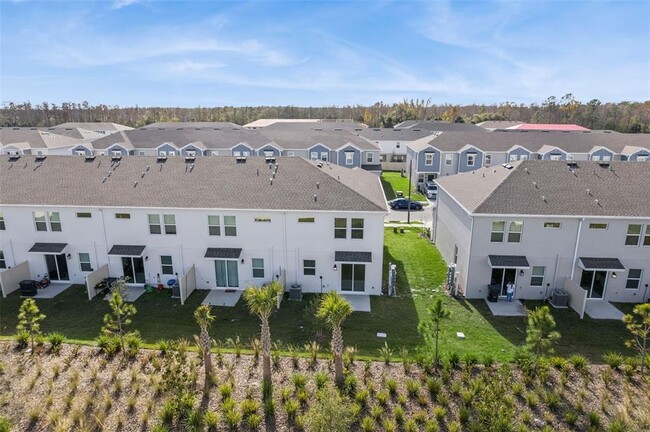 Building Photo - 2653 Skyline Lp