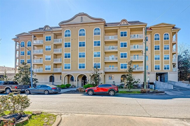 Building Photo - 2203 Dorrington St