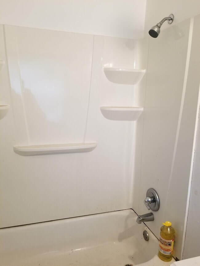 Building Photo - 210 Eisenhower St