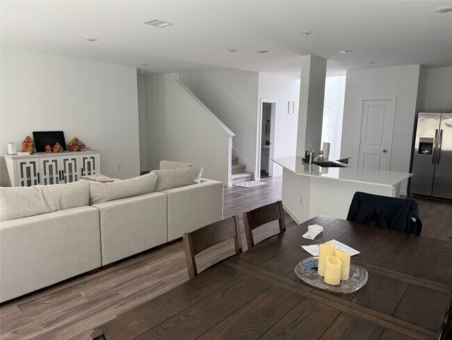 Building Photo - 5435 Still Mdw Ln