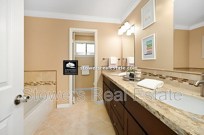 Building Photo - 441 Coventry Pl