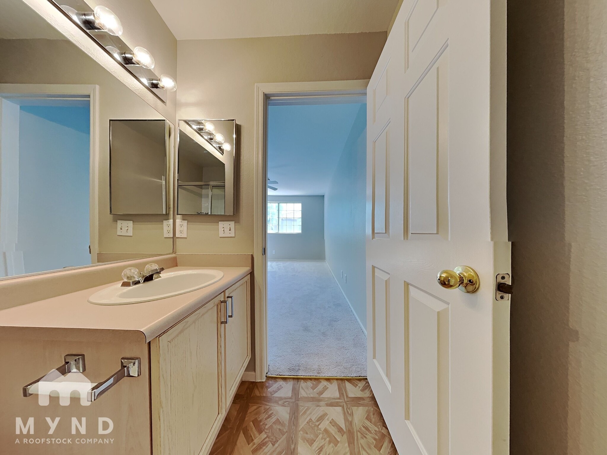 Building Photo - 2604 Noble Fir Ave