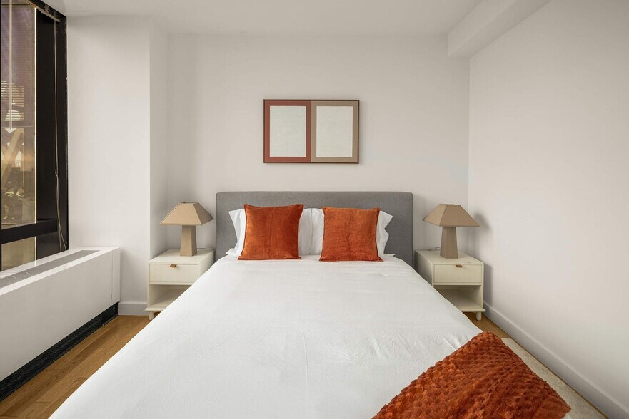 Building Photo - 1113 York Ave