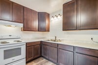 Interior Photo - JJGF 2 - 851-861 Evergreen Dr