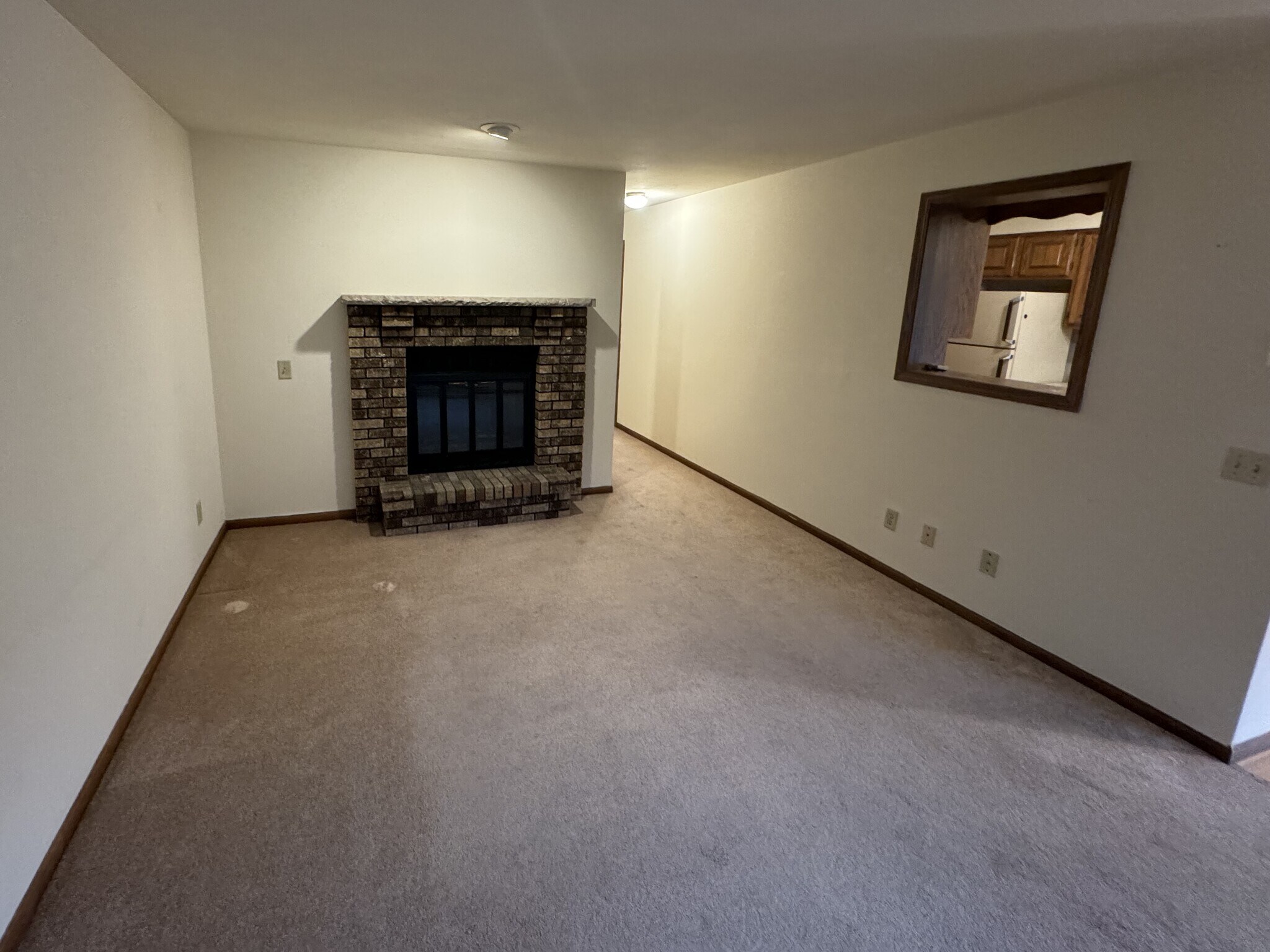 Building Photo - 10 Mesa Ct