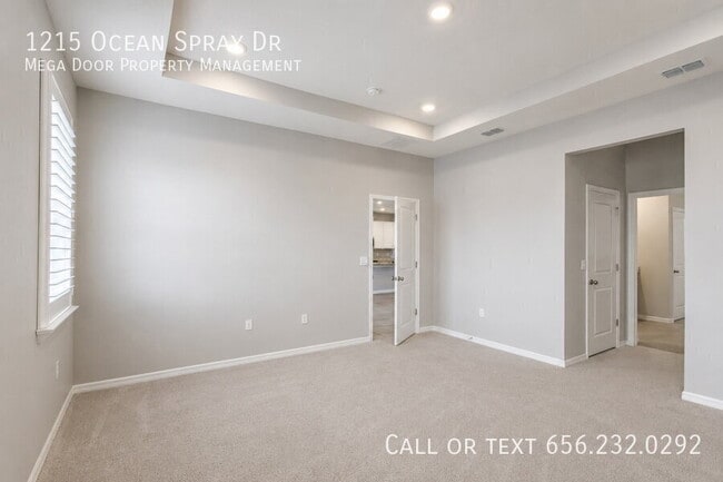 Building Photo - 1215 Ocean Spray Dr