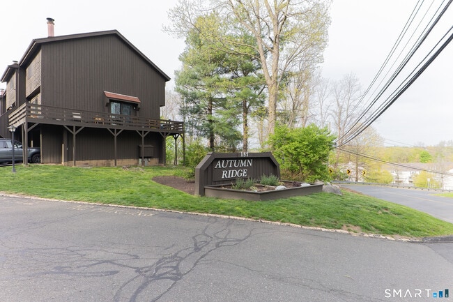 Building Photo - 157 Shelter Rock Rd