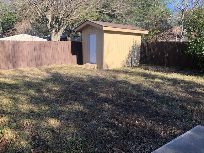 Building Photo - 11605 Loweswater Ln