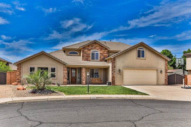 Primary Photo - "Spacious 4-Bedroom Retreat with 3,584 Sq ...