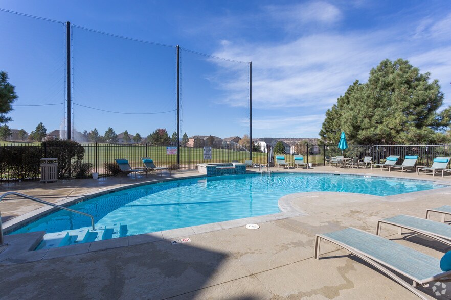 Pool - The Links at Plum Creek