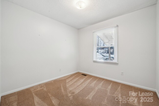 Building Photo - 259 Unionville - Indian Trail Rd W