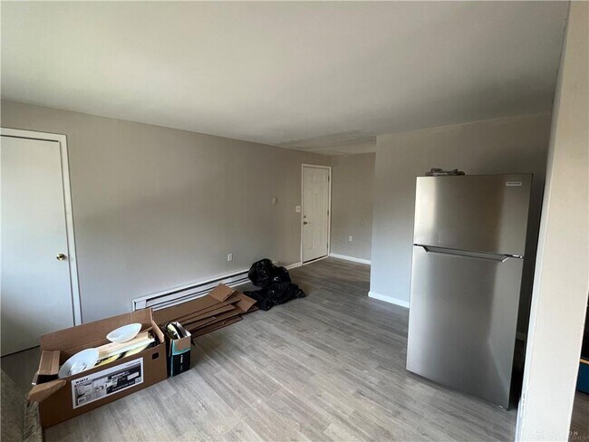 Building Photo - 445 Hunter Ave