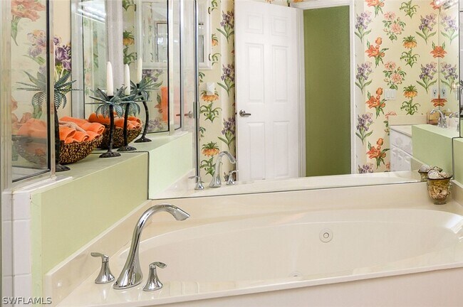 Building Photo - 1000 L'Ambiance Cir