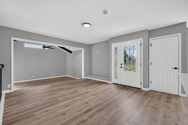 Building Photo - Italian Estates Property Management