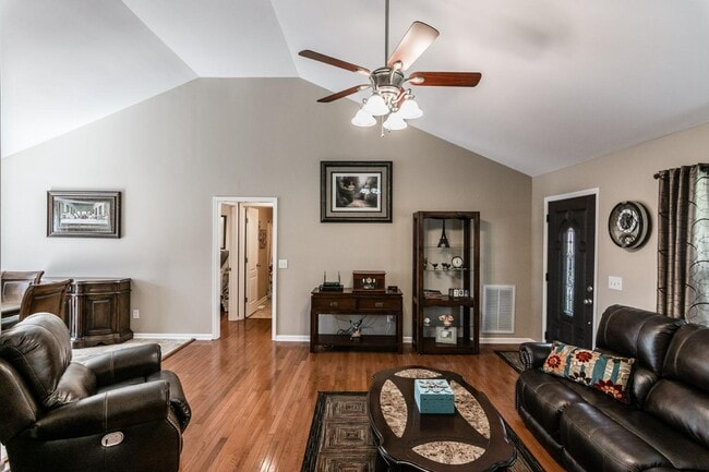 Building Photo - 953 Pebble Beach Cir