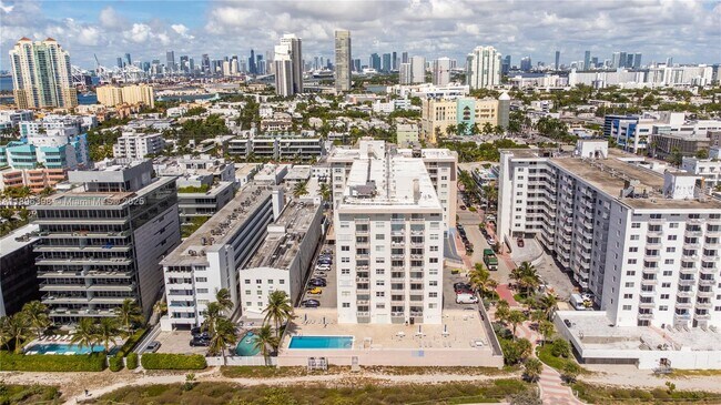 Building Photo - 345 Ocean Dr