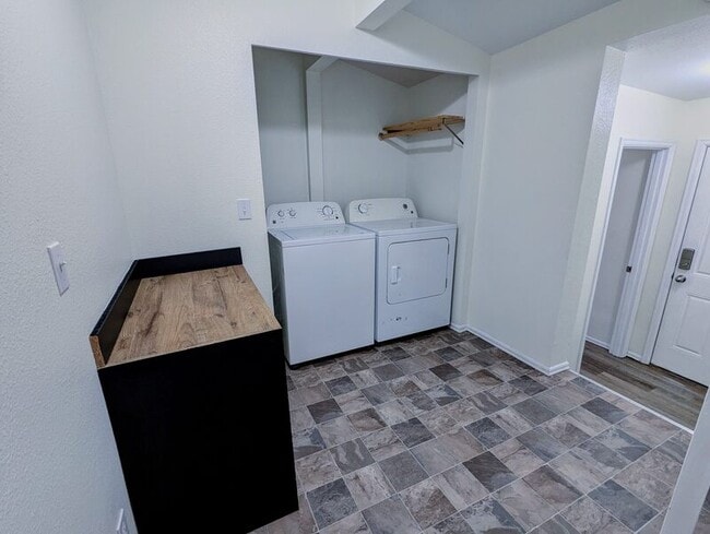 Building Photo - 6412 Patton Ave SW