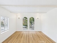 Building Photo - 1533 E 3rd St