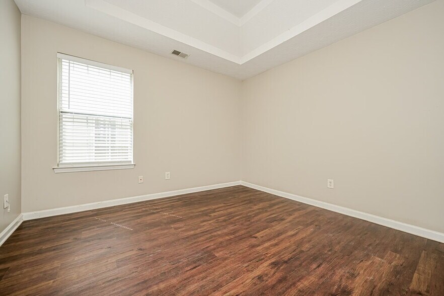 Building Photo - 70 Stony Oak Dr