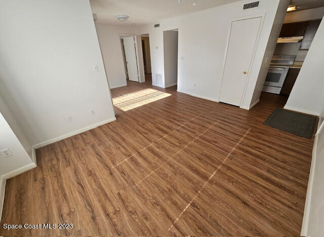 Building Photo - 3535 Sable Palm Ln