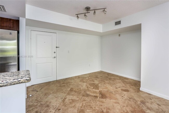 Building Photo - 1555 N Treasure Dr