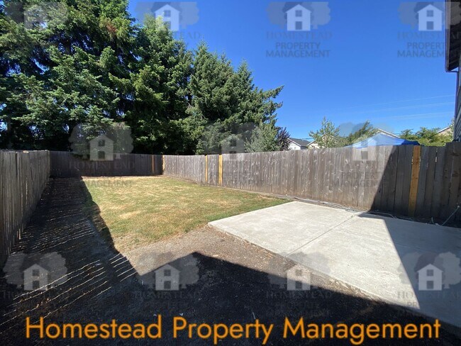 Building Photo - 1410-1412 Marigold Dr