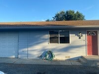 Building Photo - Beks413 (CWP)