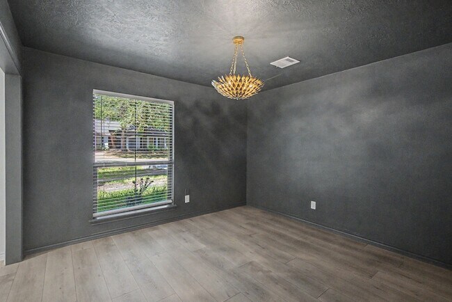 Building Photo - 34 Brushwood Ct