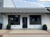 Building Photo - 15 E 2nd St