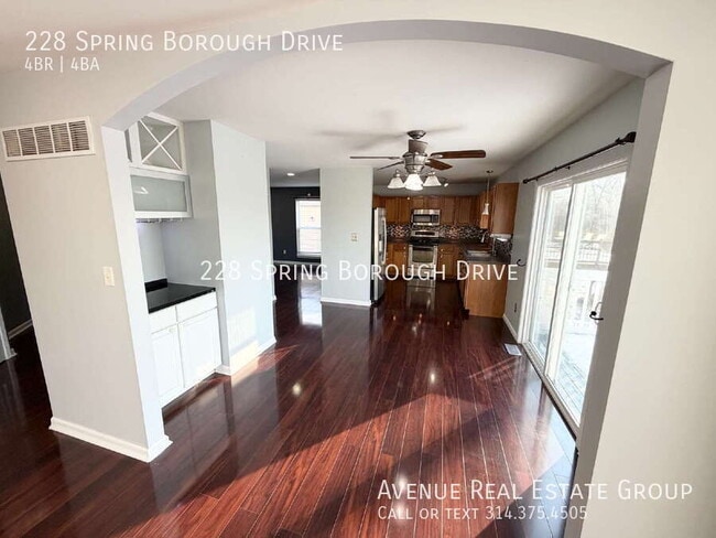 Building Photo - 228 Spring Borough Dr