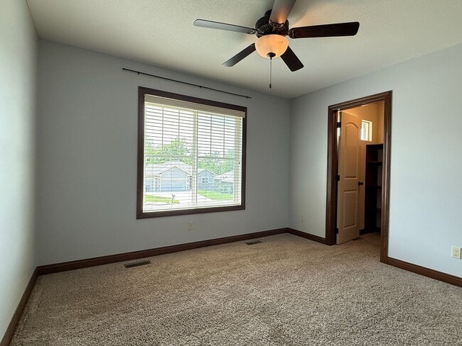 Building Photo - 3 bedroom 2 bath in Washburn Rural District