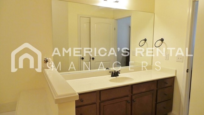 Building Photo - Home Available for Rent in Pinson!!! Avail...