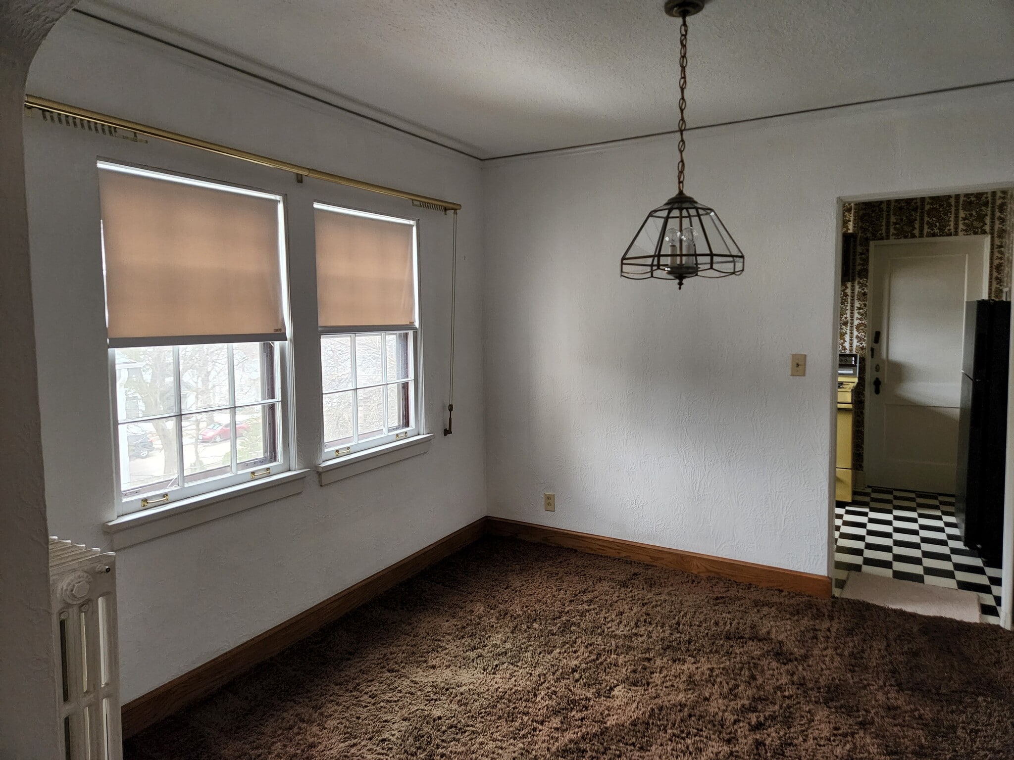 Dining Room - 209 N 21st Ave E