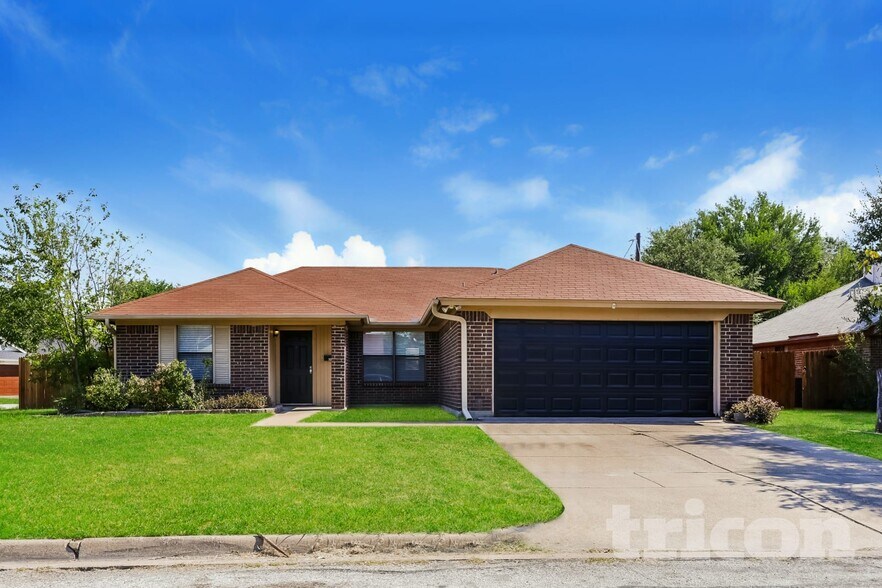 Primary Photo - 6401 Freedom Ct