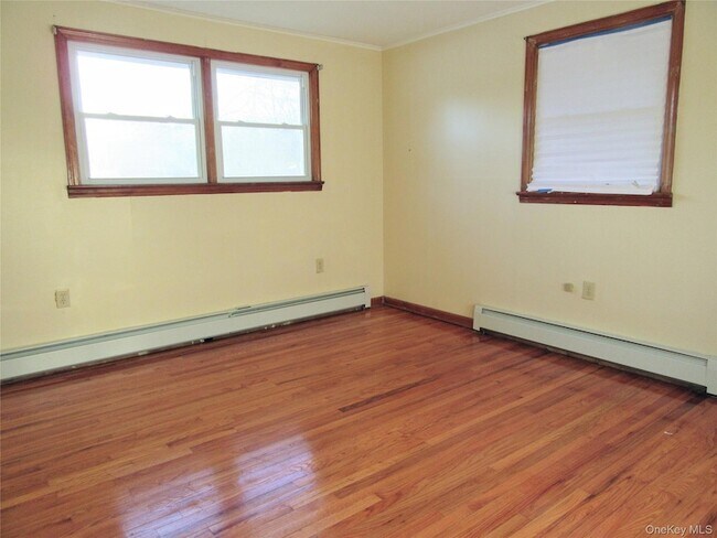 Building Photo - 18 Station Rd