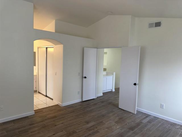 Building Photo - 420 Sanibelle Cir
