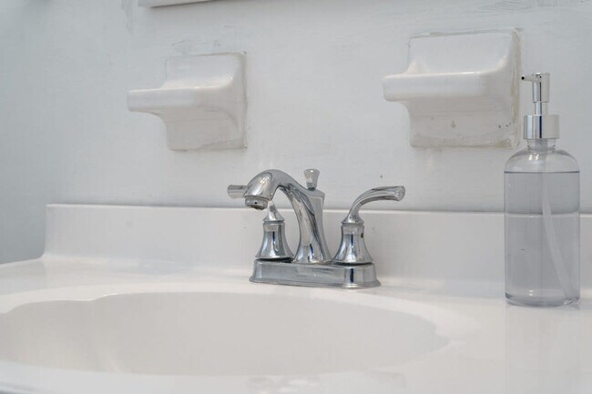 Building Photo - 20075 SW 87th Pl