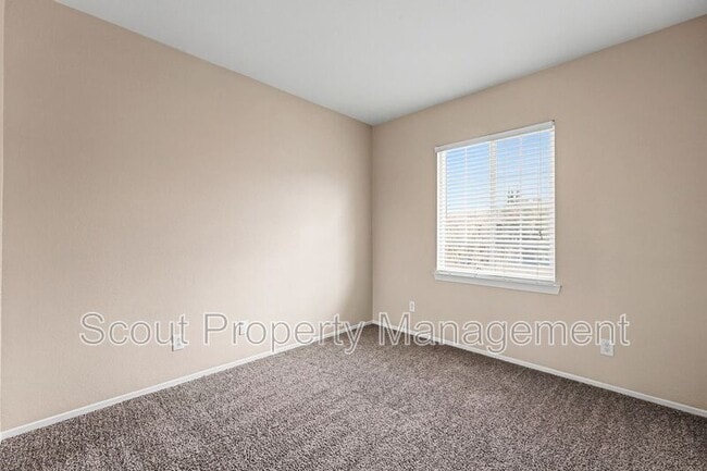 Building Photo - 46201 Jane Pl