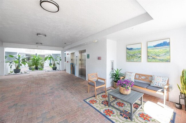 Building Photo - 10700 NW 66th St