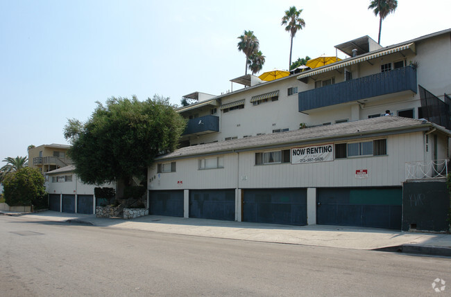 Primary Photo - Coronado Square Apartment
