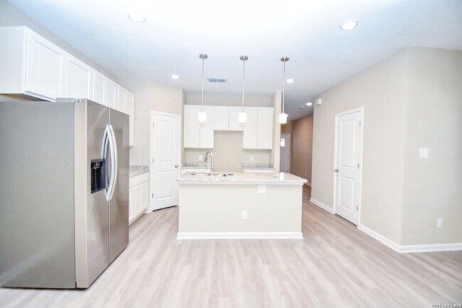 Building Photo - 6238 Pancho Villa Dr