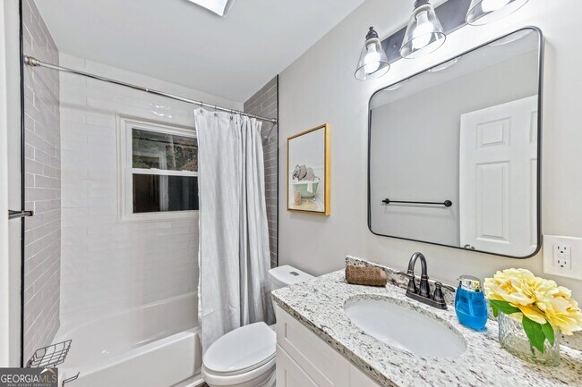 Building Photo - 3590 Ponderosa Ln