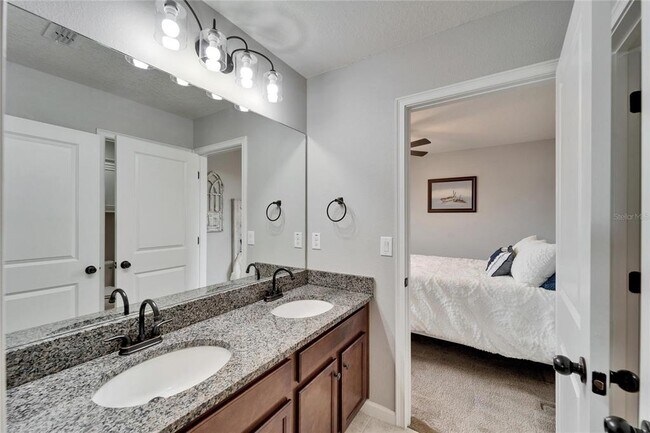 Building Photo - 13113 Rain Lily Dr