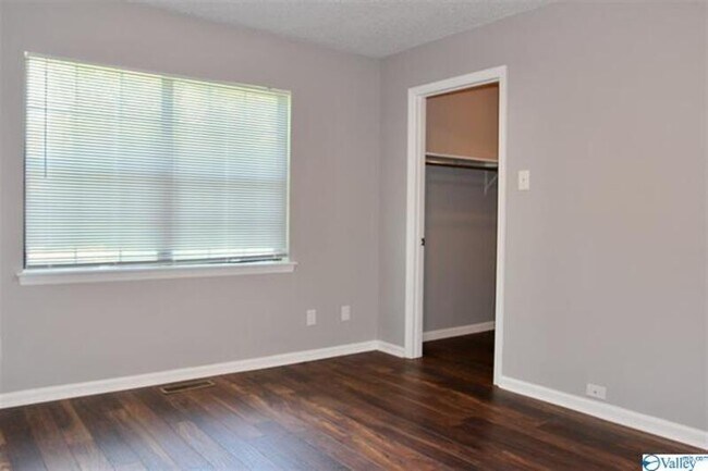 Building Photo - 2702 Wilson Dr NW