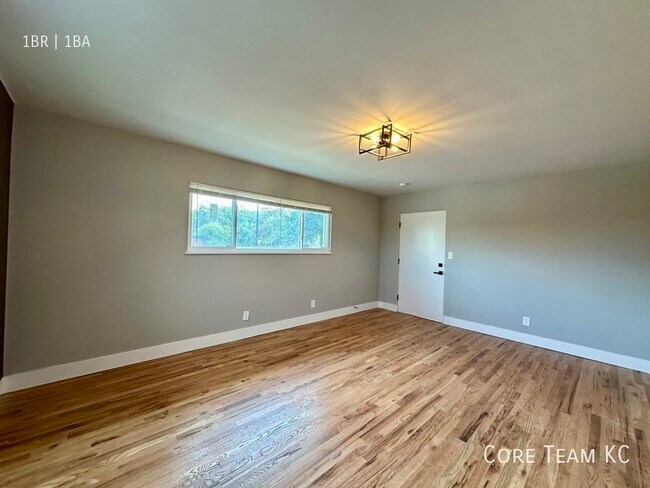 Building Photo - 2320 W 47th Ave