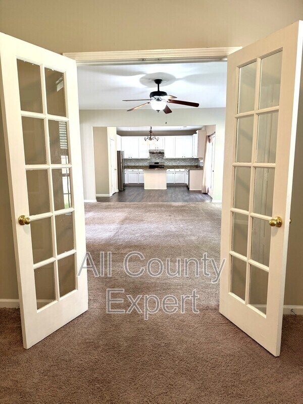 Building Photo - 1794 Taylor Oaks Dr