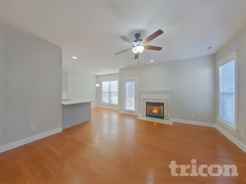 Building Photo - 13825 Connell Green Dr