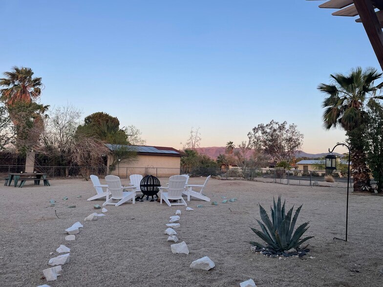 Building Photo - 6707 Palo Verde Ave