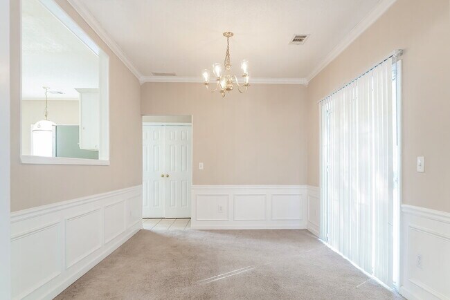 Building Photo - 4108 Glenaire Way NW