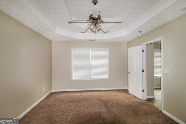 Building Photo - 30 Shenandoah Dr